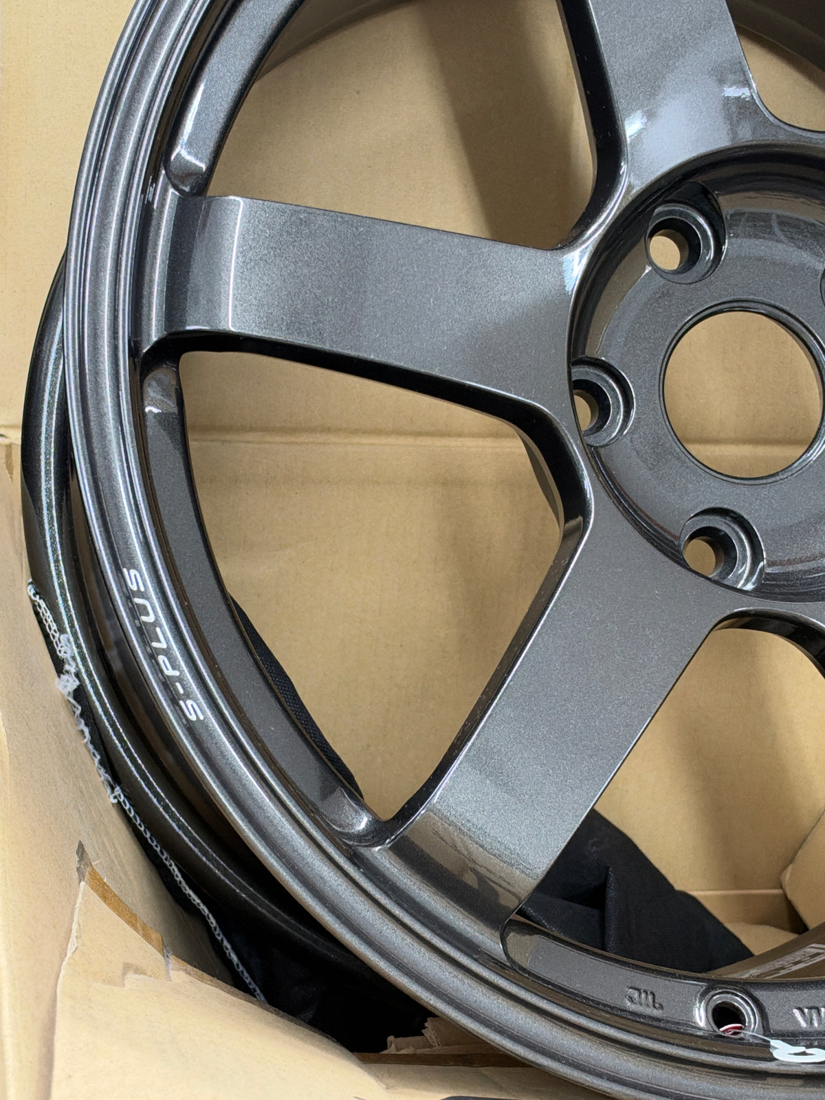 RAYS Volk Racing TE37 Saga S-plus Forged Wheel 18x9.5J +45 5x114.3 - Diamond Dark Gunmetal (MM) Toyota Gr Yaris GXPA16 Turbo