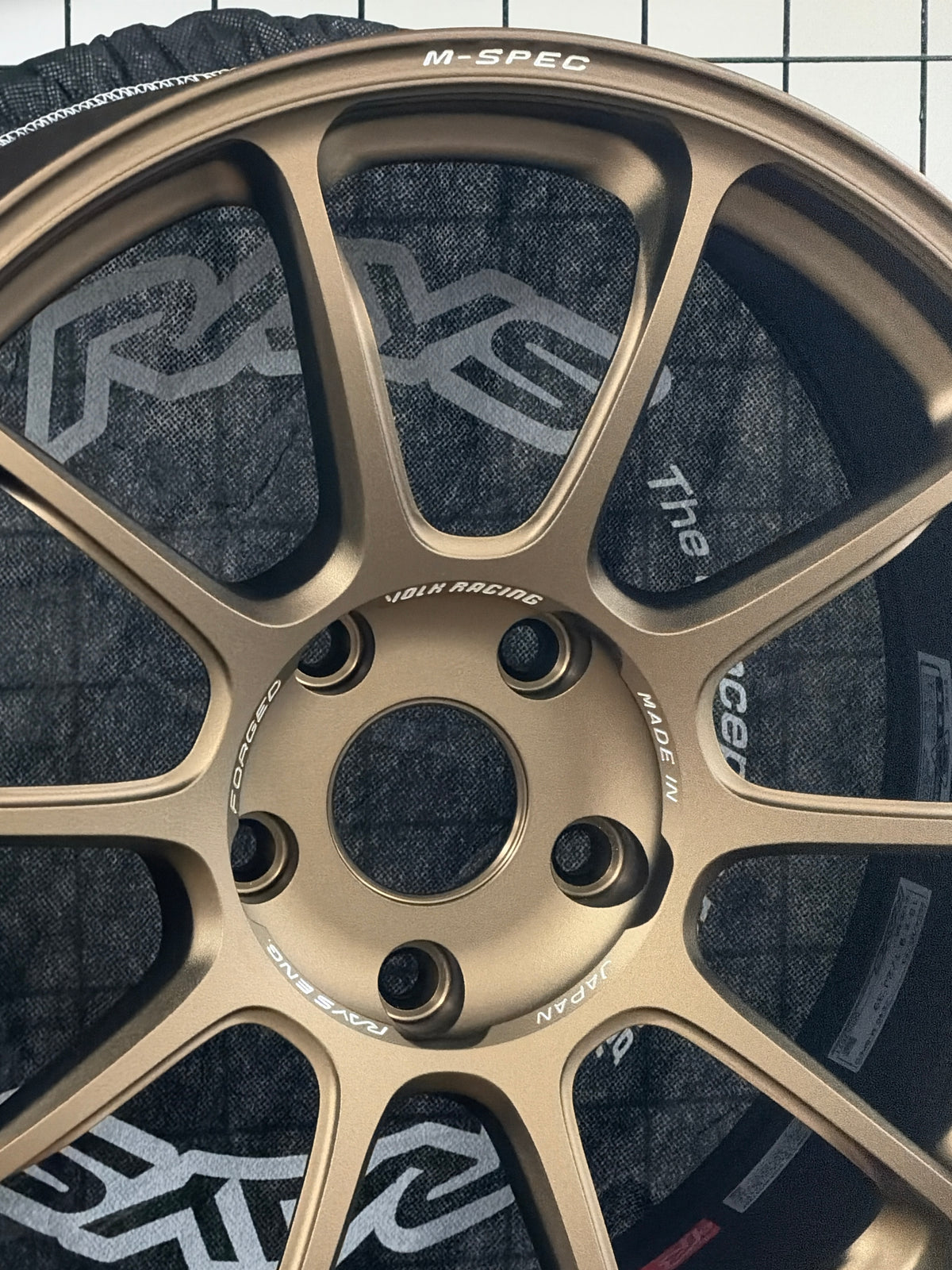 RAYS Volk Racing ZE40 M-Spec Forged Wheel - 18x9.5 / +39 / 5x120 (Bronze) Honda FL5 FK8 Type R